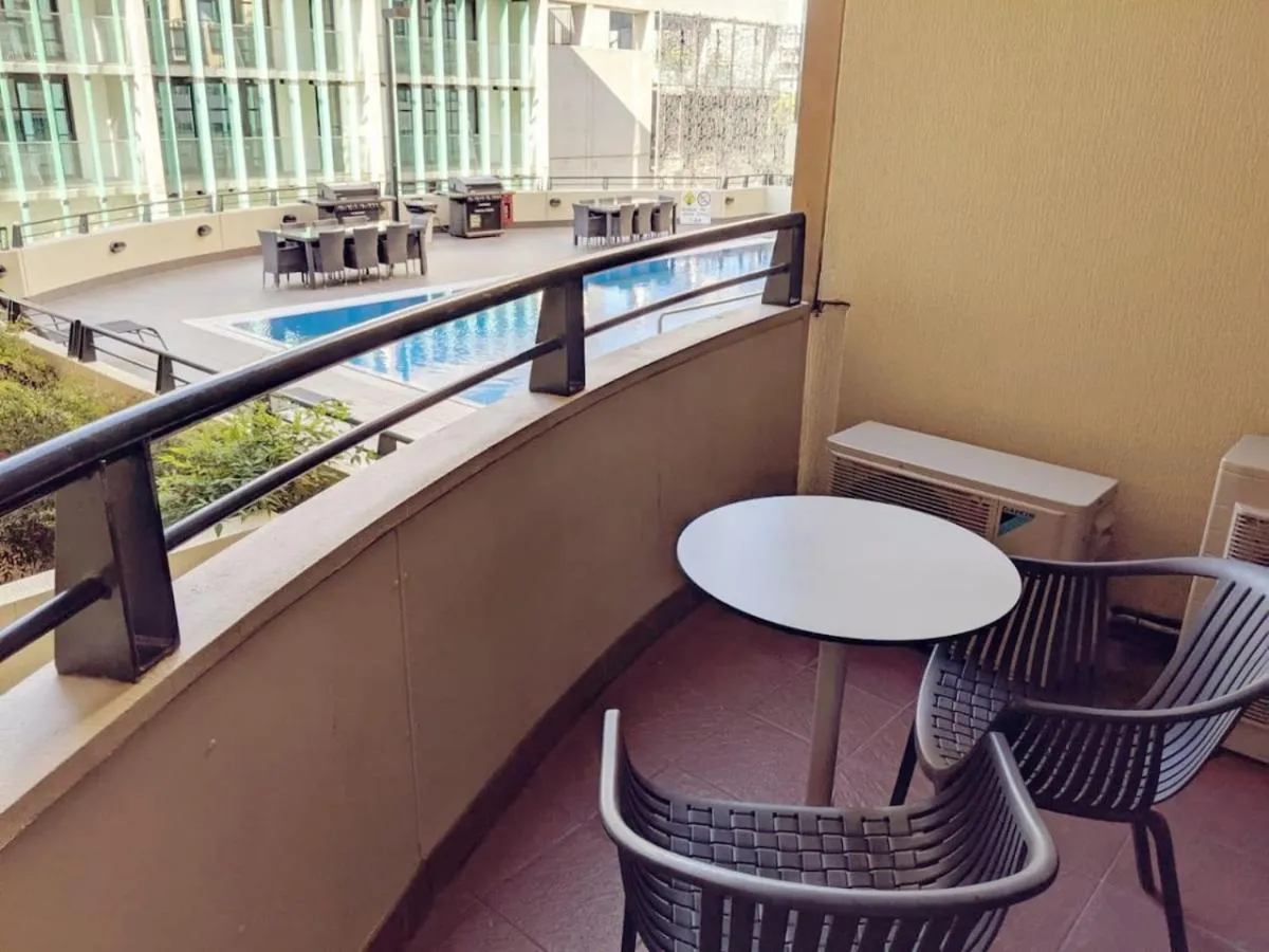 Image 4 of Exquisite Apartment at Citys Doorstep – Hosted by Canstay