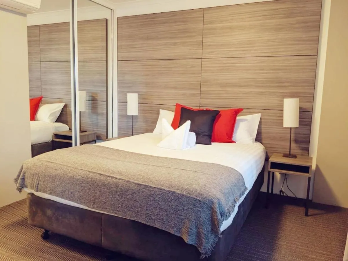 Image 1 of Exquisite Apartment at Citys Doorstep – Hosted by Canstay