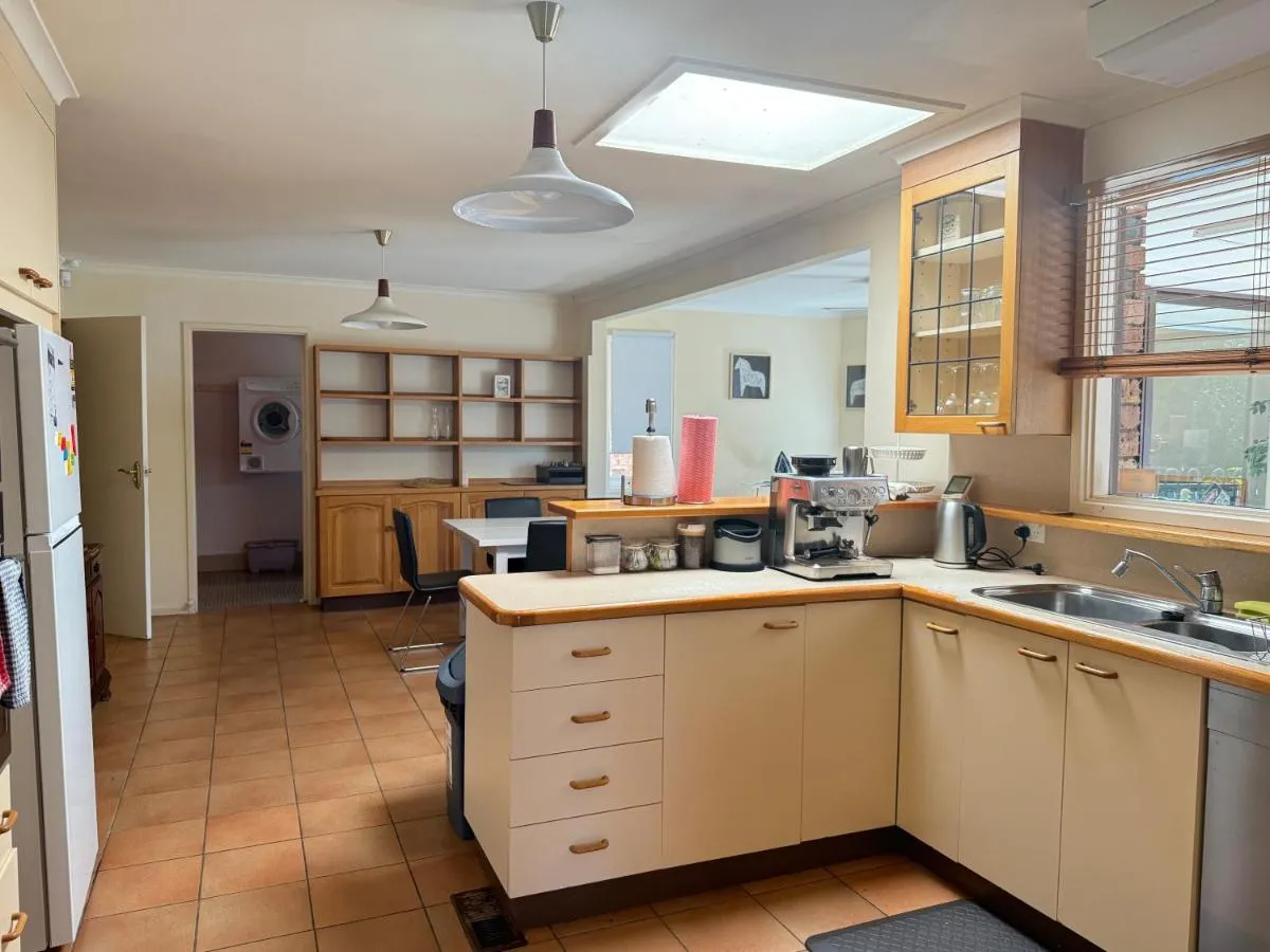 Image 4 of Hawker 4BR House