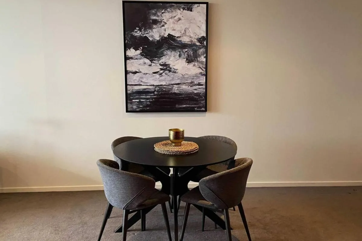 Image 2 of Luxury Apartment in Popular NewActon Precinct-City – Hosted by CanStay