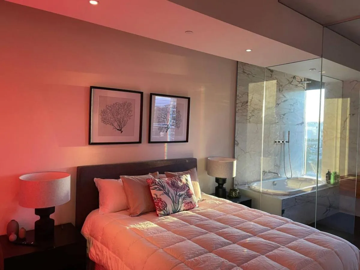 Image 3 of Luxury Apartment in Popular NewActon Precinct-City – Hosted by CanStay