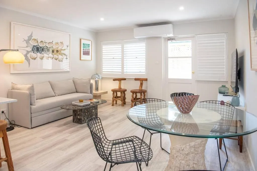 Image of Luxury modern CBD ground floor apartment.