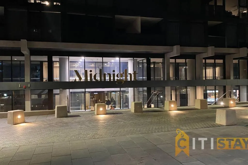 Image 2 of Magic at Midnight – Braddon CBD – 1 Bd 1bth Apt