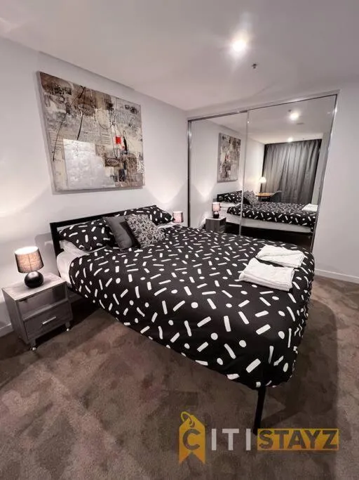 Image 4 of Magic at Midnight – Braddon CBD – 1 Bd 1bth Apt