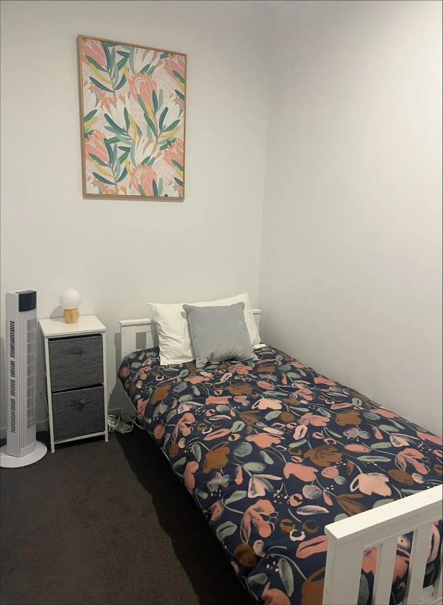 Image 6 of Metropol – CBD pool Sleeps 7