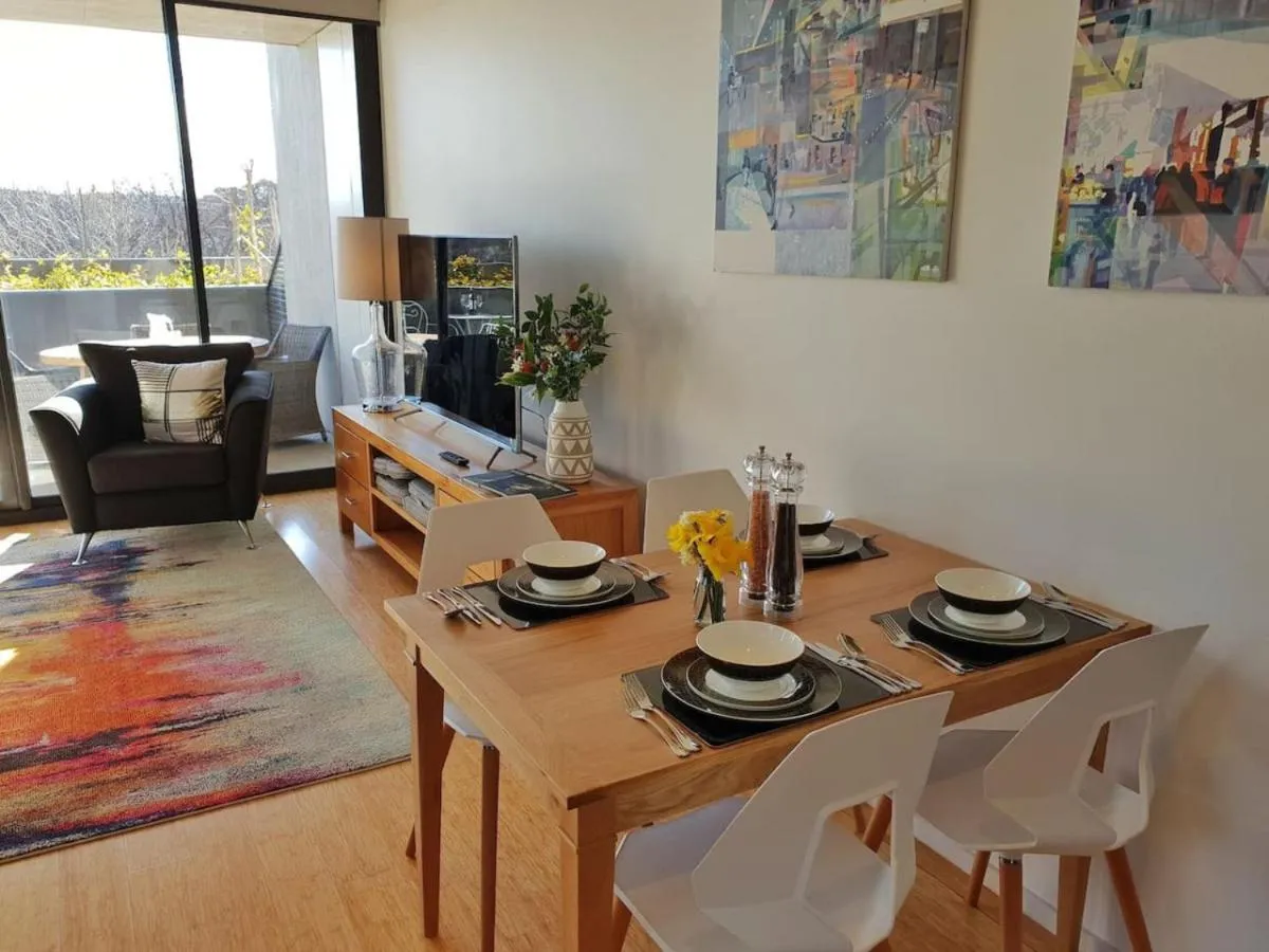 Image 3 of Modern Apartment – Prime Location with Heated Pool – Hosted by Canstay
