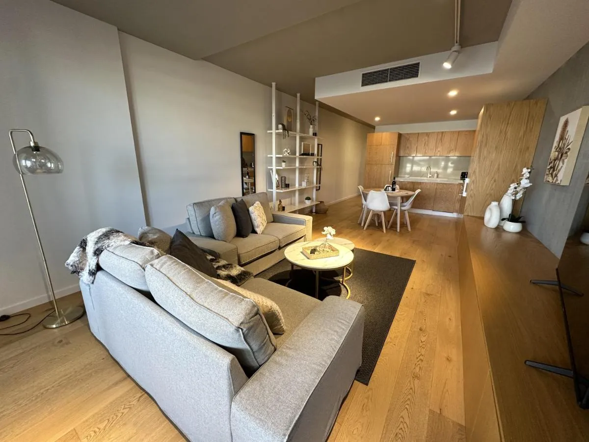 Image 2 of Palko – Luxury In the City
