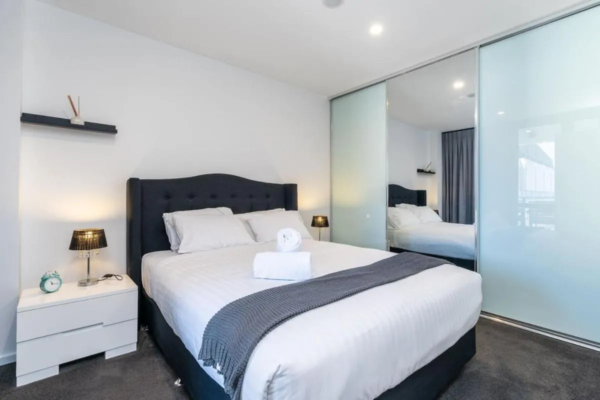 Image 1 of Park Avenue Apt in the Heart of the City – Hosted by CanStay