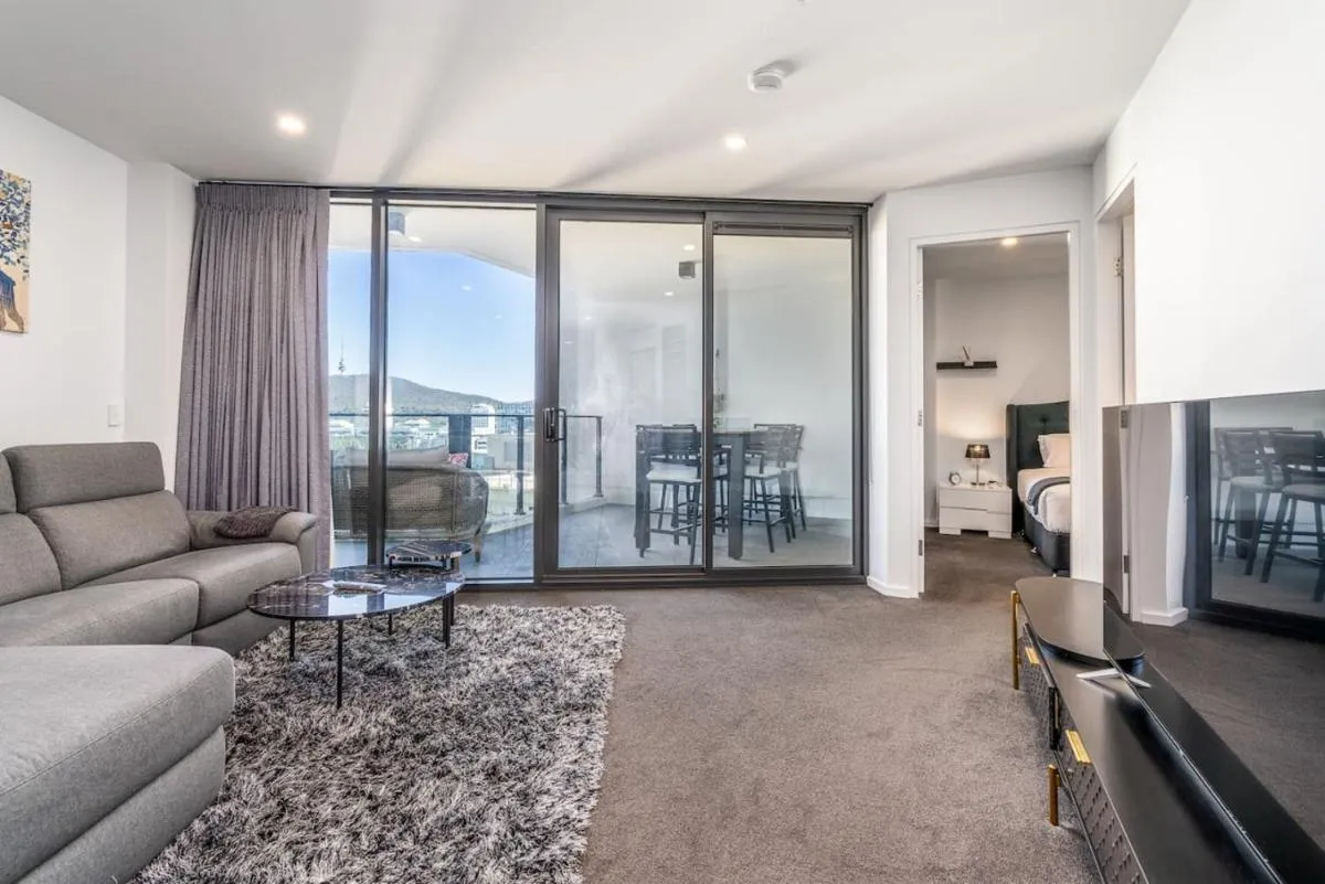 Image 2 of Park Avenue Apt in the Heart of the City – Hosted by CanStay