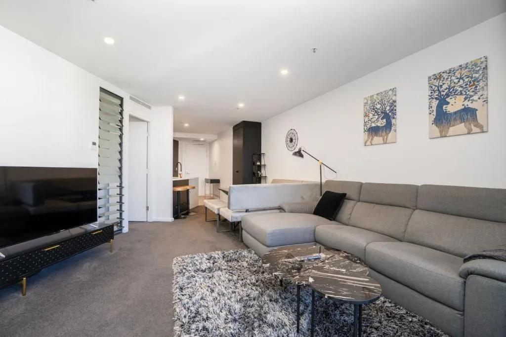 Image of Park Avenue Apt in the Heart of the City – Hosted by CanStay