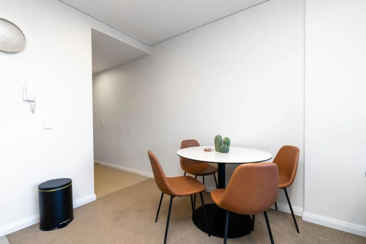 Image 4 of Parliamentary Triangle 1BR Apartment – Hosted by CanStay