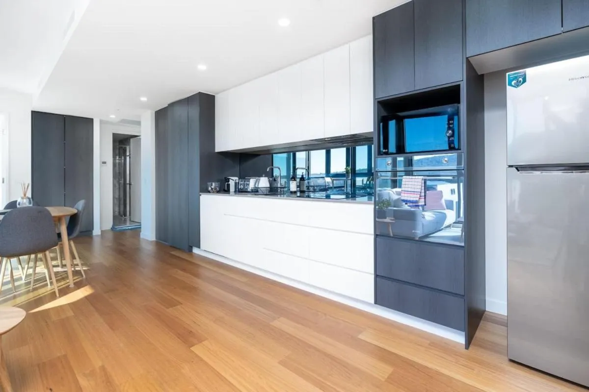 Image 4 of Perfectly Located 1BR BA Apartment – Hosted by Canstay