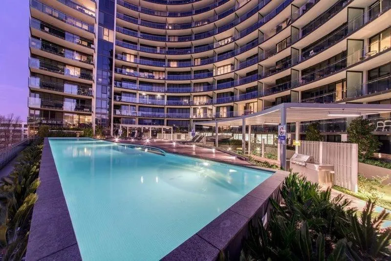 Image 1 of Perfectly Located Modern Apartment – Canberra CBD
