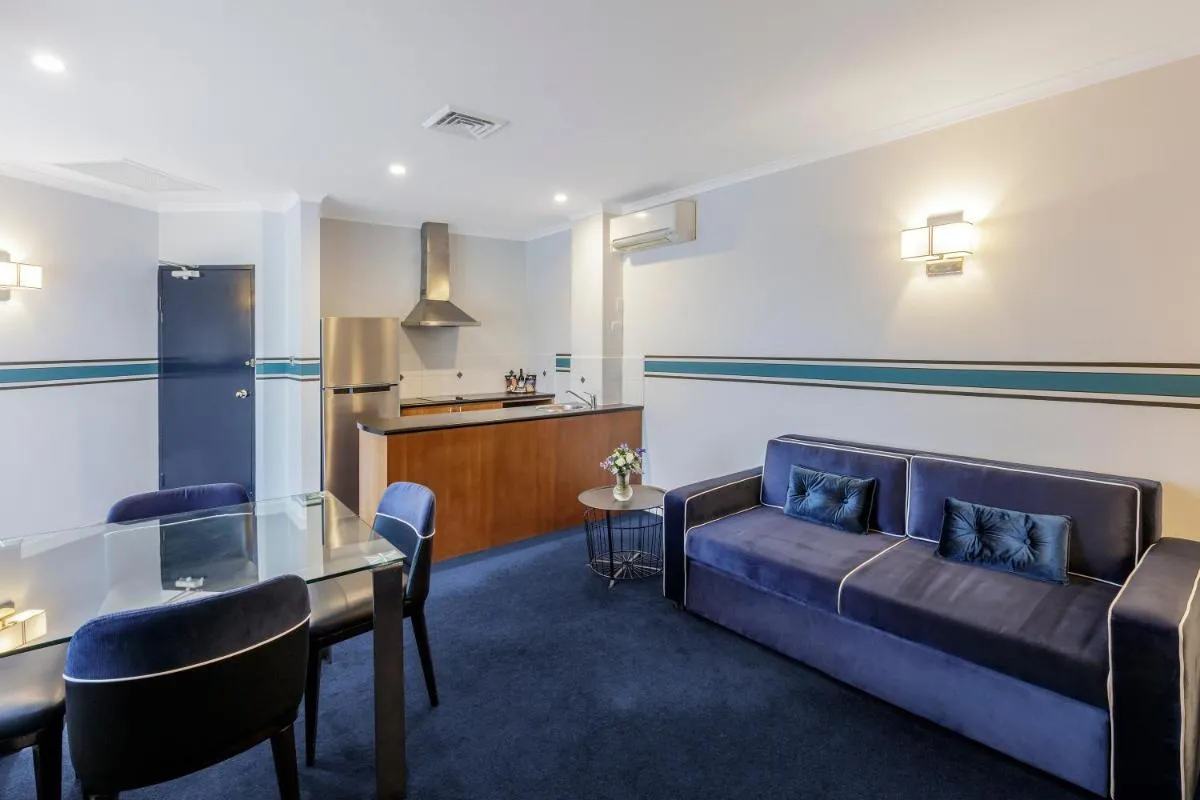 Image 1 of Ramada by Wyndham Diplomat Canberra