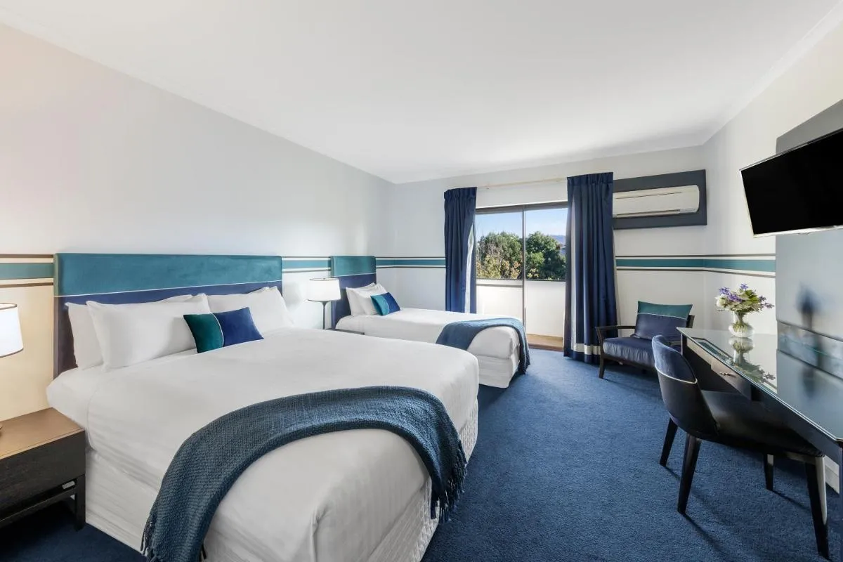 Image 4 of Ramada by Wyndham Diplomat Canberra
