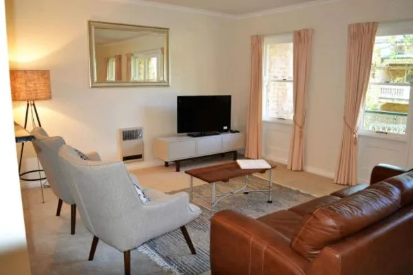 Image of Spacious 2BR APT Next to the City – Hosted by Canstay