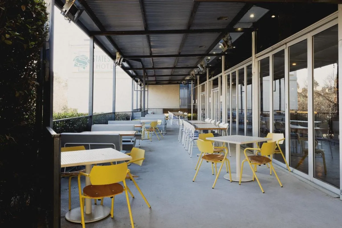 Image 5 of Statesman Hotel