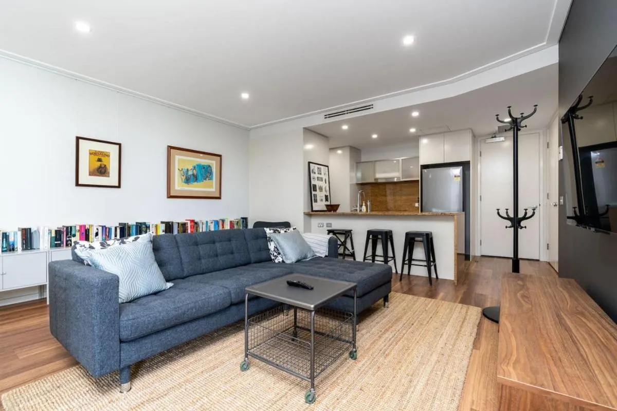 Image 4 of Tranquil 2BR APT – Glebe Park View – Hosted by CanStay