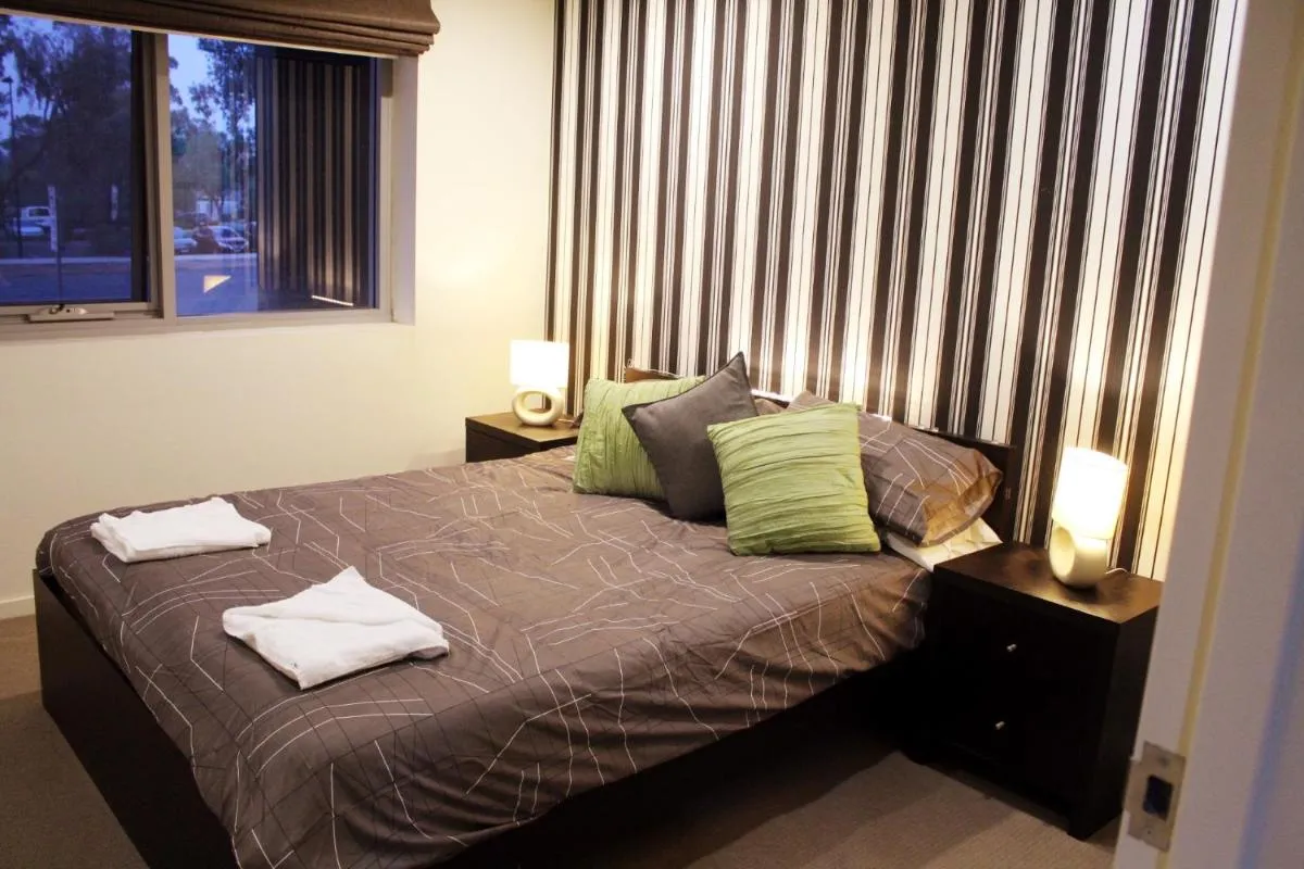 Image 1 of Tranquil, Relaxing Forrest Style Apartment – Braddon CBD