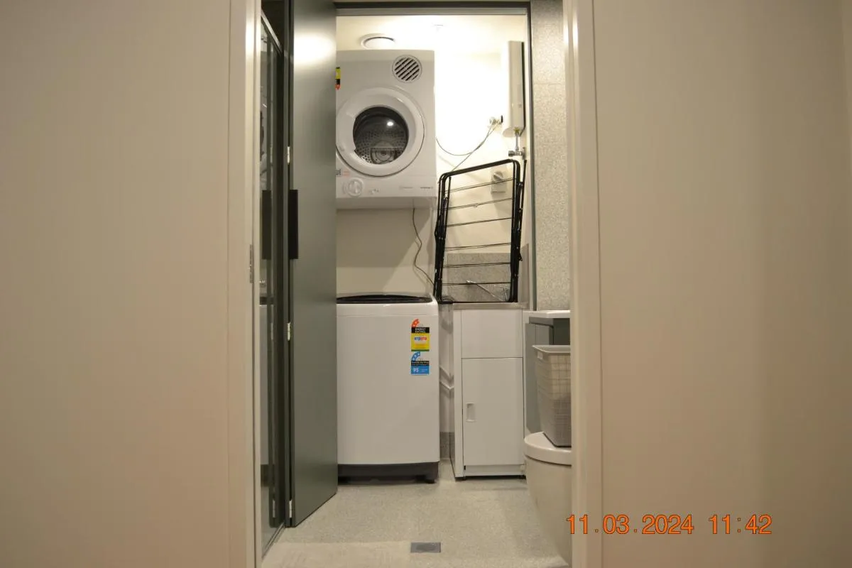 Image 2 of ZMITH Apartment – BROOKE, Near AIS, GIO Stadium, UC, & Nth – Canberra Hospital